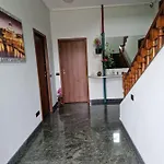 Castelbarco House A Affittacamere