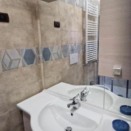 بيت ضيافة Castelbarco House A